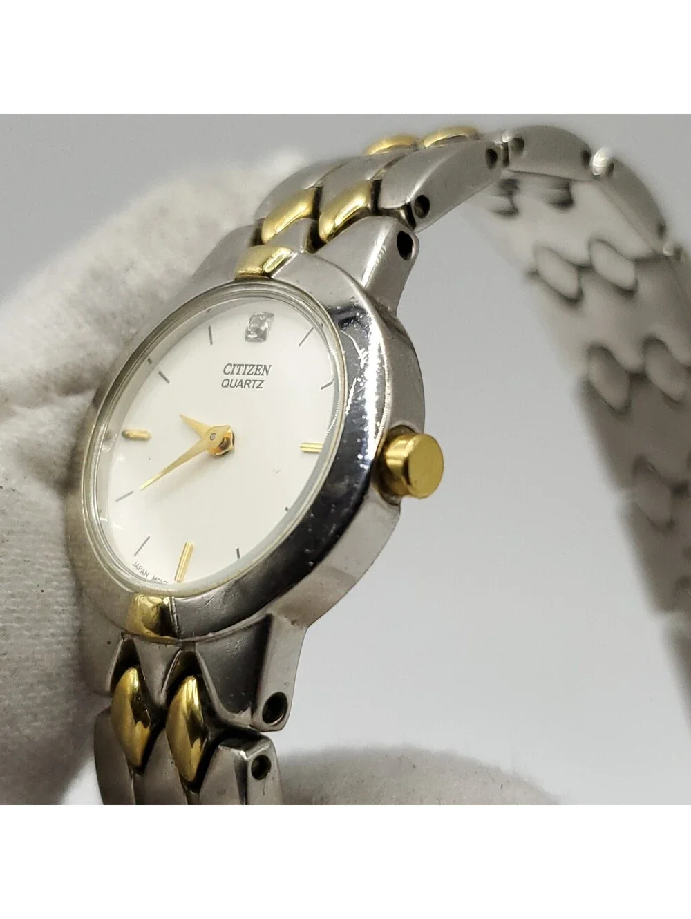 Citizen Quartz Womens Watch 20mm Two-Tone White Dial New Battery